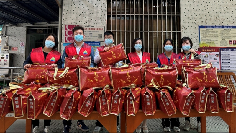 拜早年，傳愛心！生生農(nóng)業(yè)集團(tuán)走訪慰問老人中心